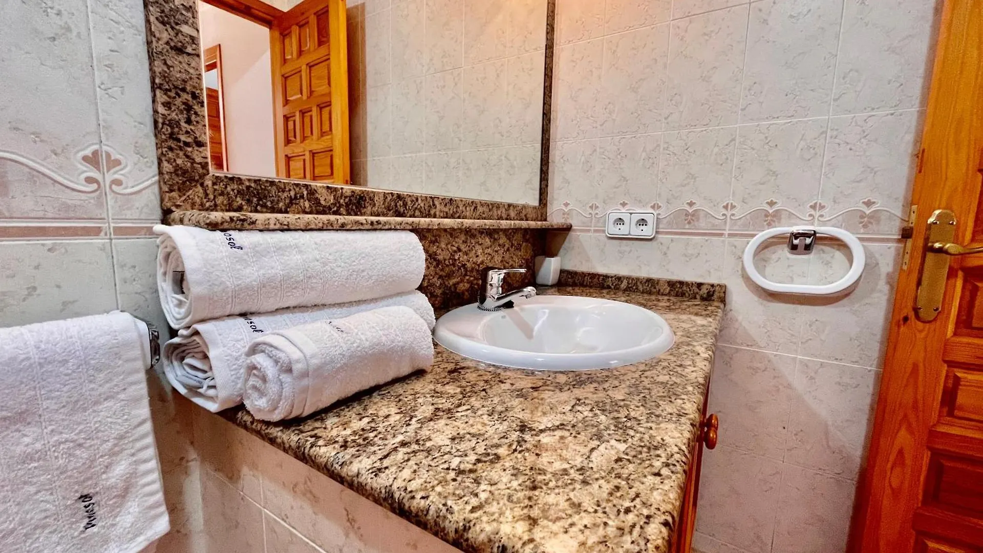 Apartamentos Pinosol Santa Eularia des Riu 0*,  Spanyolország