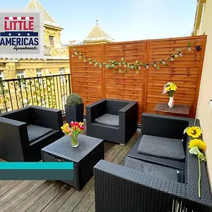 Little Americas New York , Budapest Hungría