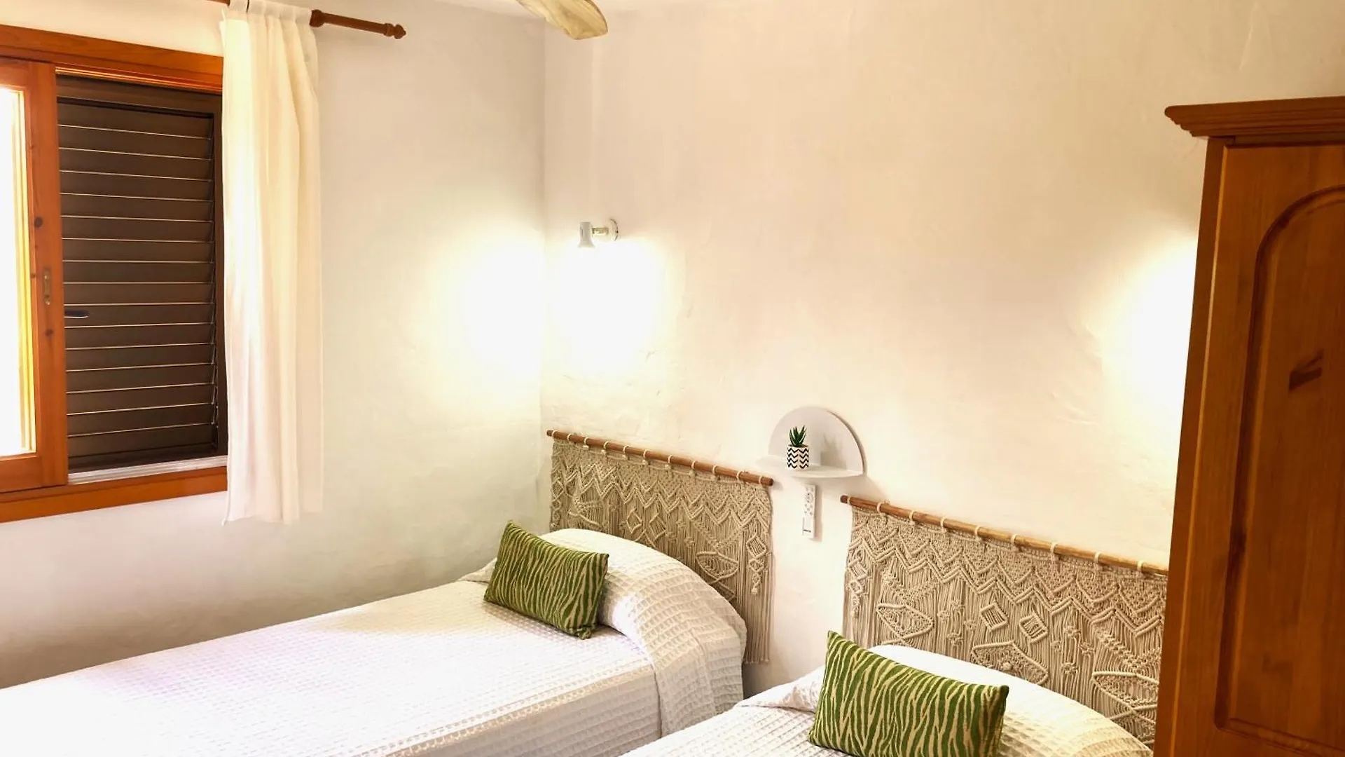 Apartamentos Pinosol Santa Eulária des Riu