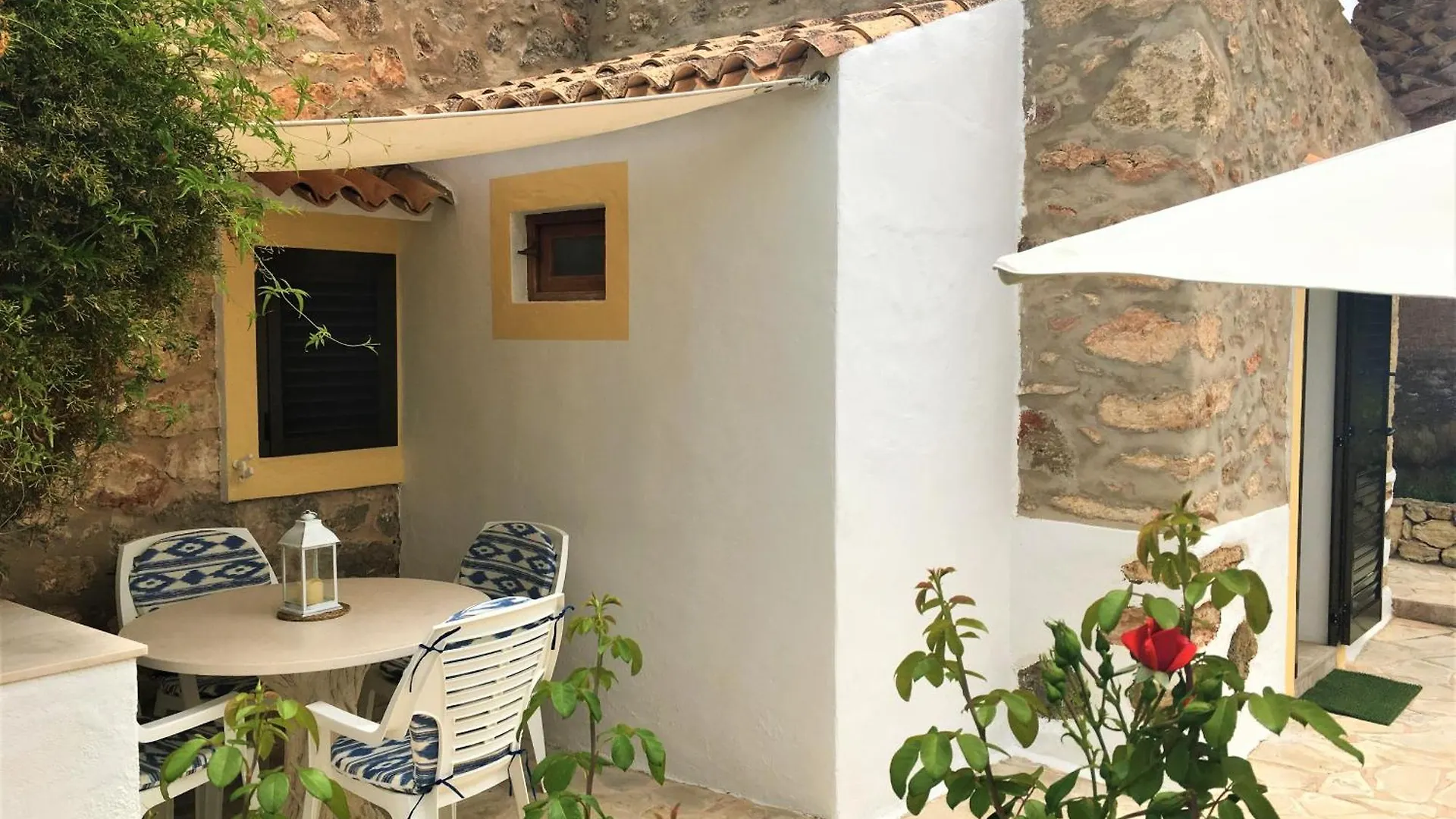 Apartamentos Pinosol Santa Eulária des Riu