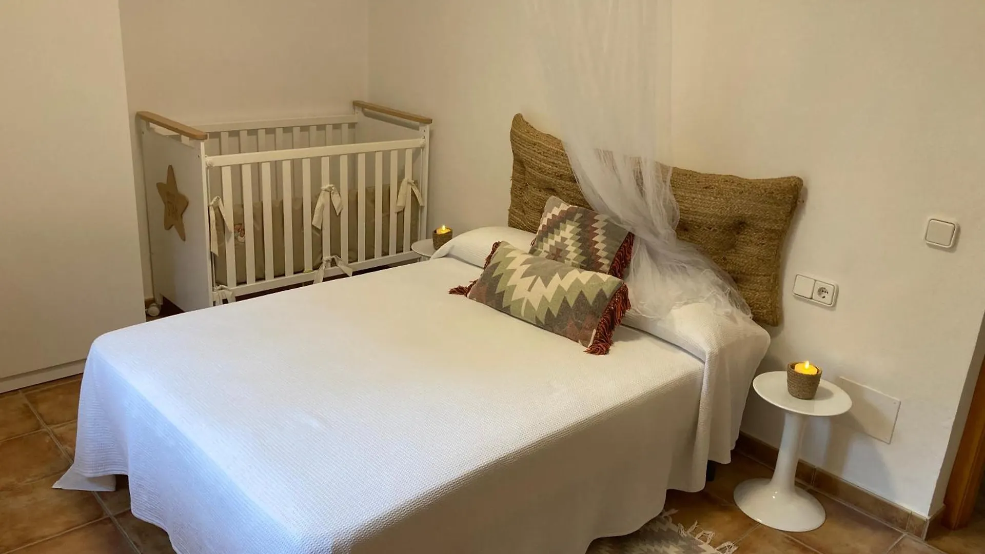 Apartamentos Pinosol Santa Eulária des Riu 0*,  Espanha